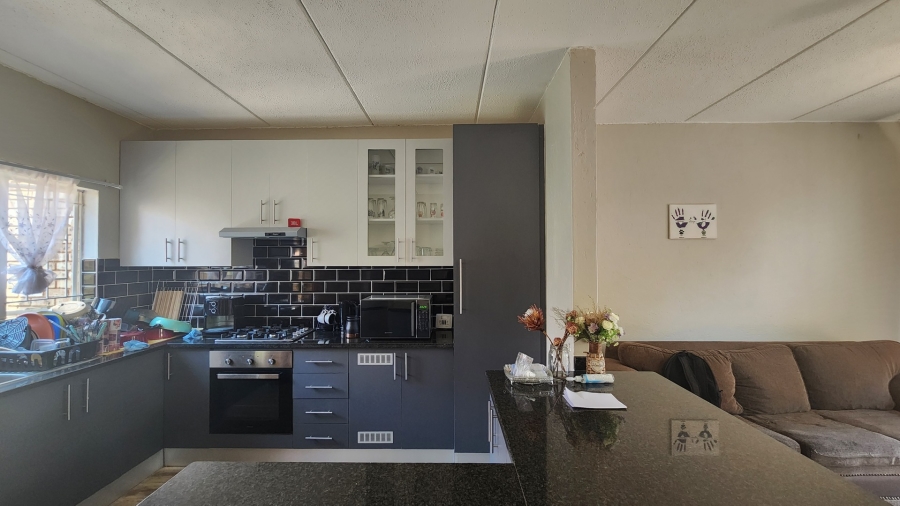 To Let 3 Bedroom Property for Rent in Baillie Park North West